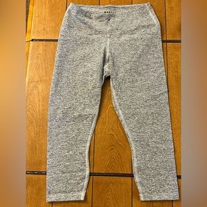 Nobull 3/4 length leggings